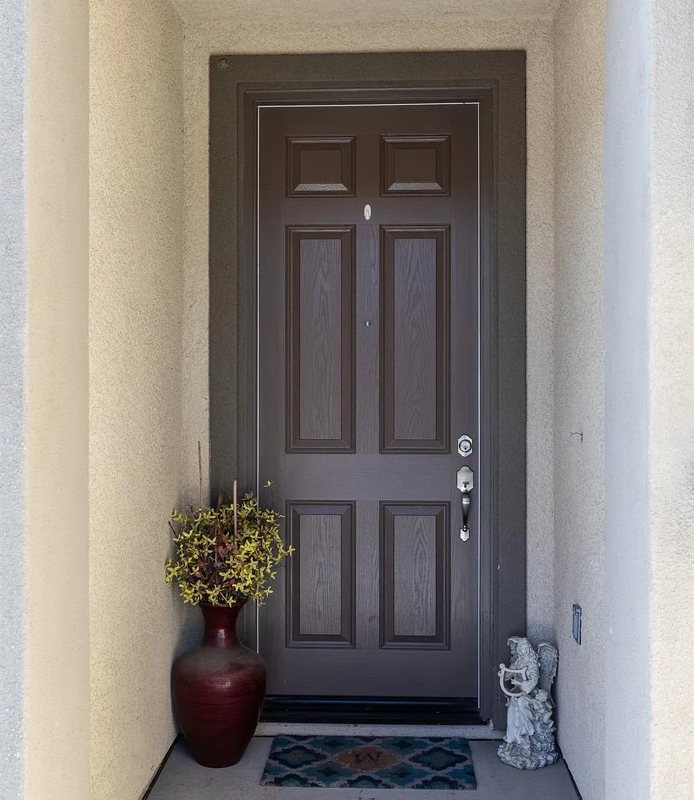 4 bed, 2013 sqft, $2,795 — Photo 4