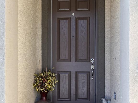 4th image of 3720 Griffith Ave