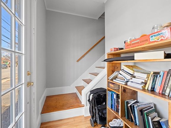 4th image of 23 Main St Floor 2