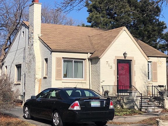3rd image of 713 E Chesterfield Ave