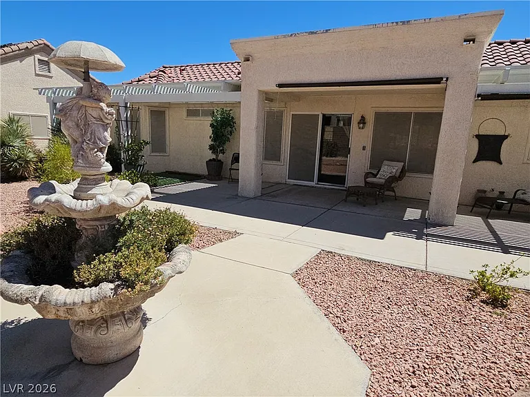 2525 Palmridge Dr — Photo 4