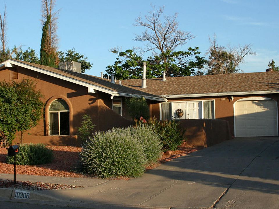 1st image of 10306 Theresa Pl NE