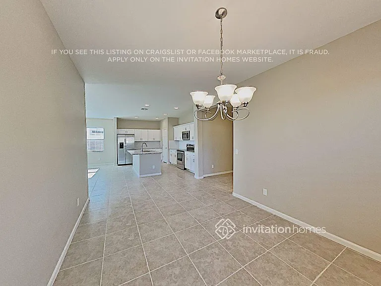993 S 200th Ln — Photo 3