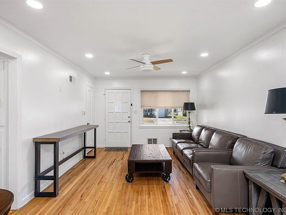 5th image of 1431 E 49th Pl S