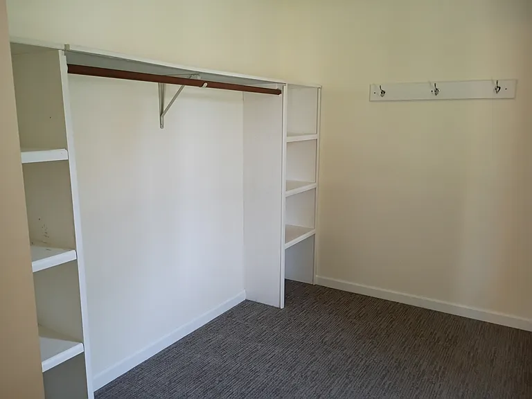 1118 S Main Ave — Photo 3