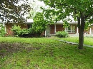 812 Belshe Ave, Willow Springs, MO 65793