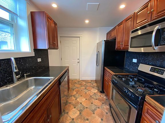 4th image of 6305 N Washtenaw Ave