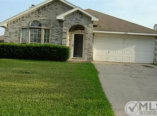 1209 Castleman Dr, Cedar Hill, TX 75104