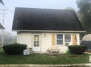 4624 Ballard Rd, Lansing, MI 48911