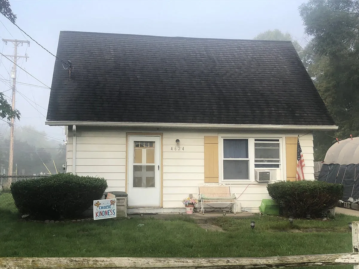 4624 Ballard Rd photo 1