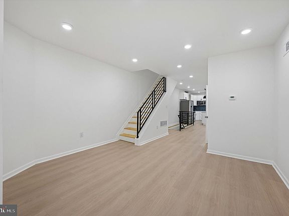 4th image of 5539 Pine St