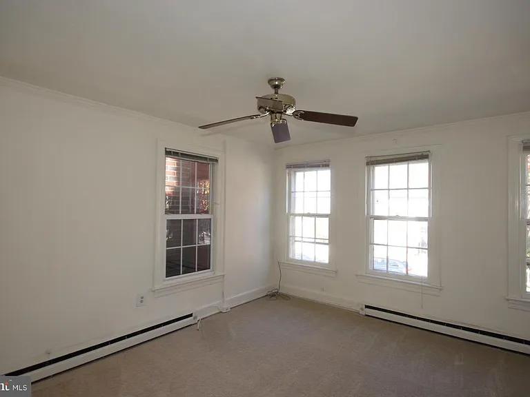 1006 Oronoco St #UPPER LEVEL — Photo 3