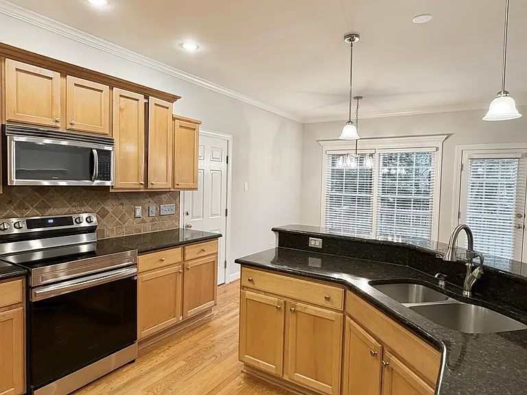 605 Scotts Ridge Trl — Photo 10