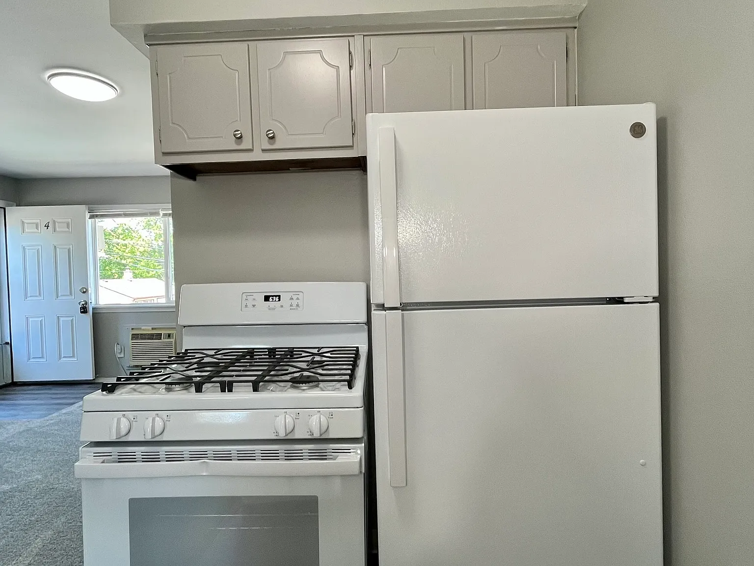 4441 Oakwood Boulevard - #4 — Photo 4