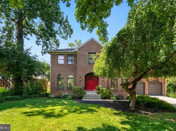 6212 Massachusetts Ave, Bethesda, MD 20816