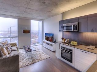 623 W Division St #101, Chicago, IL 60610