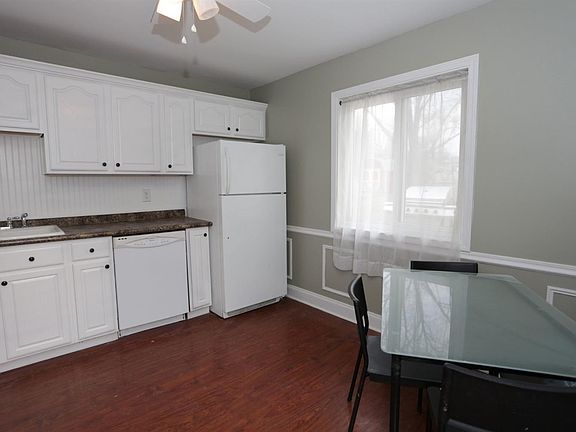 5th image of 613 Charwood Dr