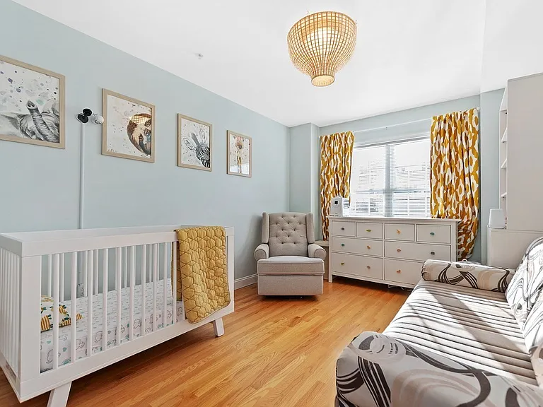 32 Common St #23 — Photo 16