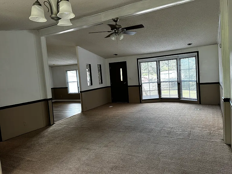 5595 State Highway 66 — Photo 13
