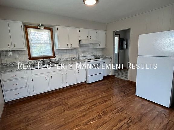 4th image of 23 Vann Ave