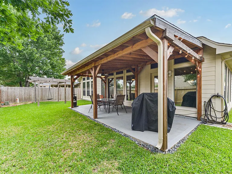 1511 Eden Meadows Dr — Photo 28