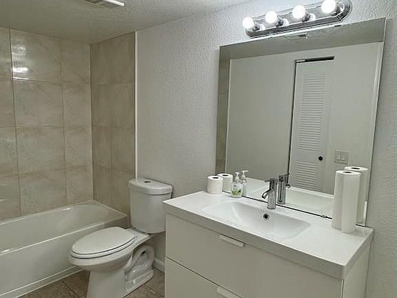 3rd image of 12430 Vista Isles Dr APT 1325