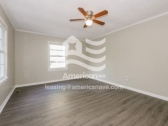 865591_002_wm_-_living_room_12936509.jpg