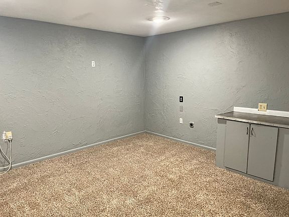 4th image of 5316 Fulton Dr