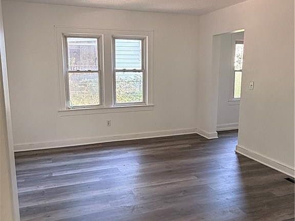 3rd image of 337 N 34th St