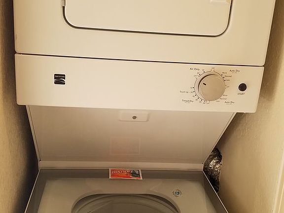 4th image of 1029 Northup Way APT C