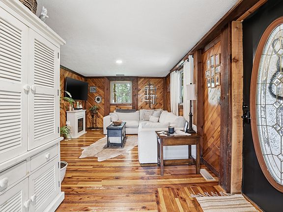 5th image of 6063 Little Flock Rd