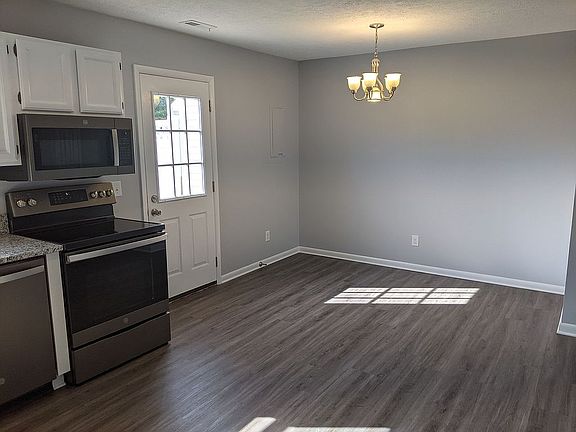 4th image of 485 N Water St