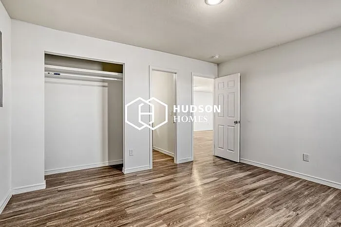 1200 N Van Buren St — Photo 7