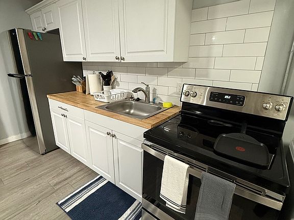 3rd image of 32860 Mecosta St #1