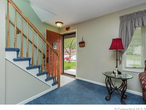4th image of 18 McIntosh Cir