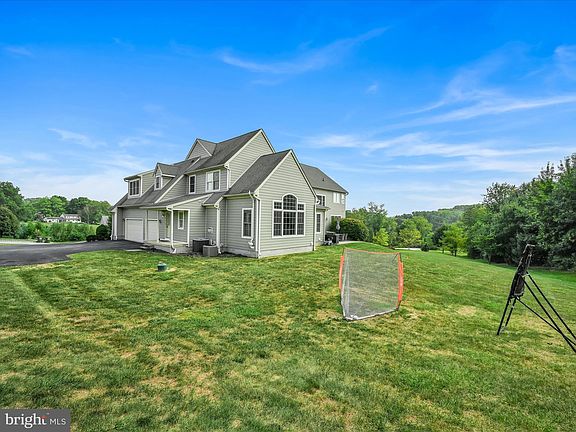 3rd image of 100 Wyndham Hill Dr