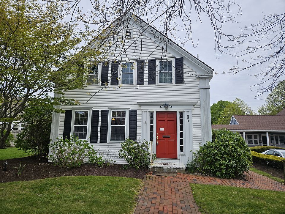 2nd image of 894 Main St #B