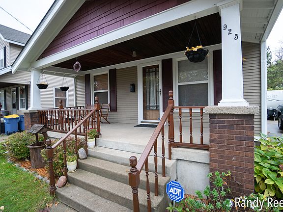 4th image of 925 Richmond St NW