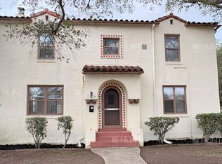 10 Main Cir #351, Universal City, TX 78148