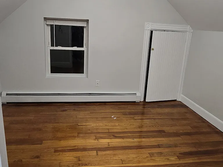131-133 Morris Ave #3 — Photo 12