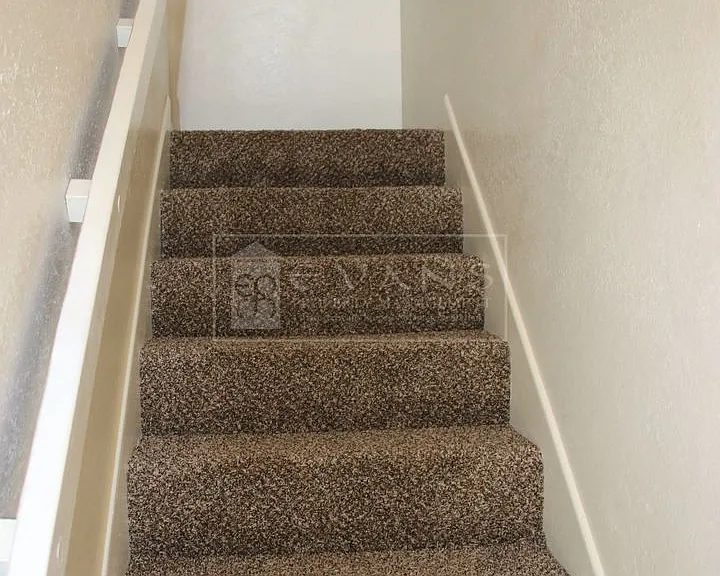 515 S Demaree St — Photo 7