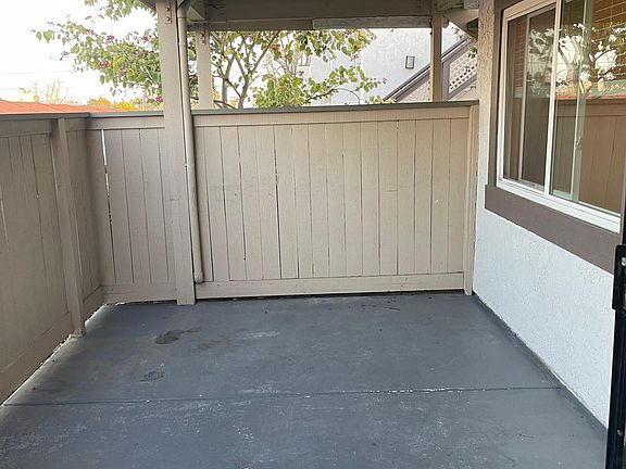2nd image of 9856 Shirley Gardens Dr Unit 5