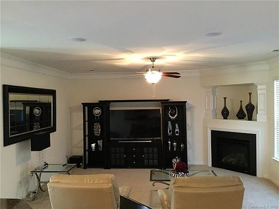 5th image of 132 Weavers Glenn Pl