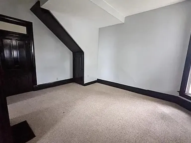 238 N Church St — Photo 5
