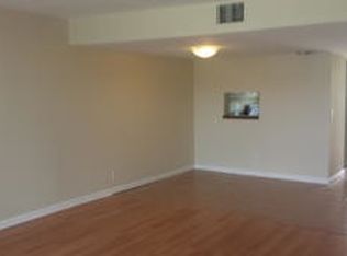 2820 Tennis Club Dr APT 214, West Palm Beach, FL 33417