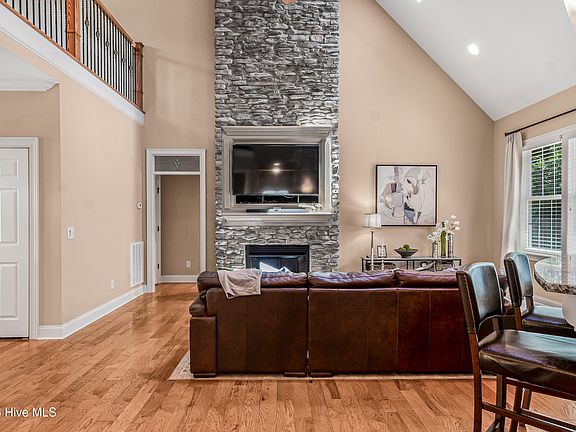 5th image of 175 Wiregrass Lane
