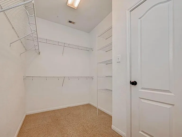 11 Sagamore Ridge Pl — Photo 31