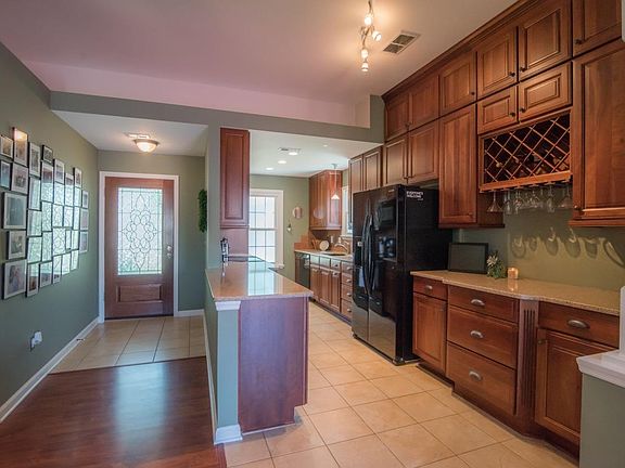 4th image of 3400 White Pine Dr