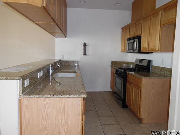 5th image of 2897 Country Club Dr