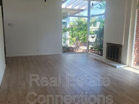 5th image of 340 Ely Pl